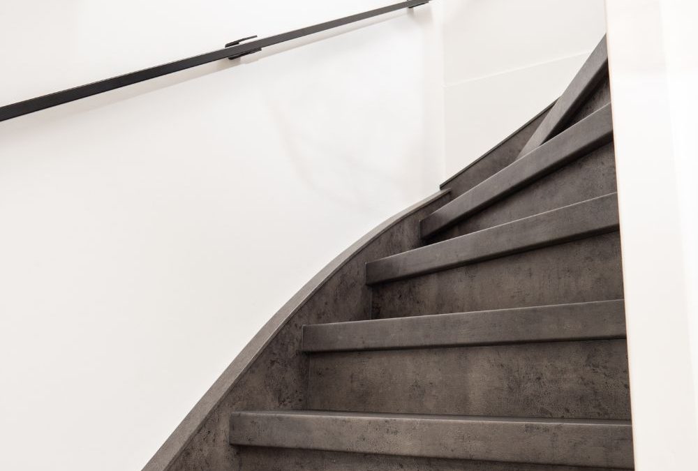 Ontdek de populairste trends voor traprenovatie in 2025!